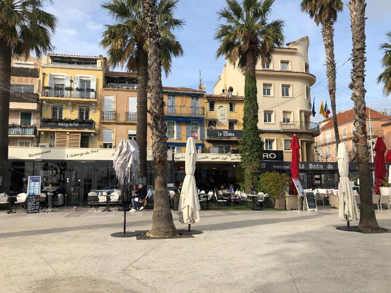 Appartement charmant à Bandol 30 m² avec vue sur la mer. - image 9