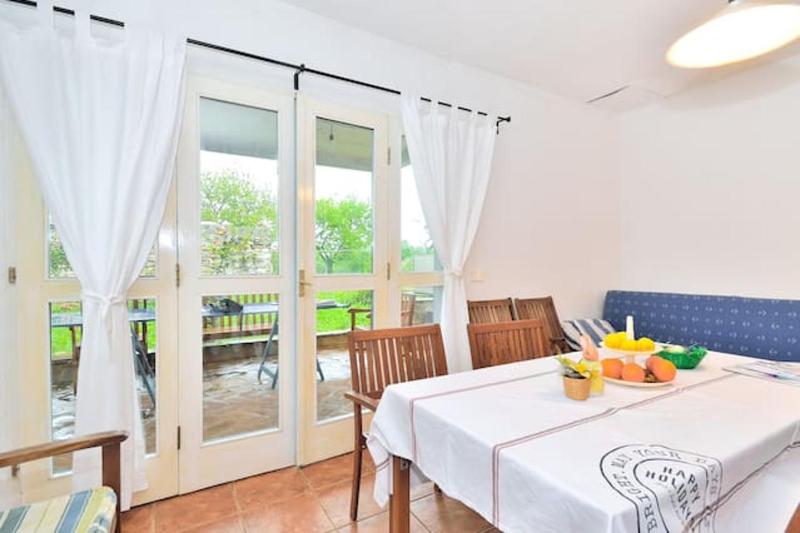 Modern Apartment in Zambratija - 90 m² - image 1