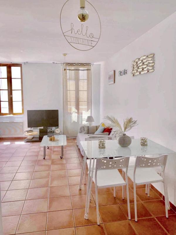 Appartement charmant avec jacuzzi à La Ciotat 48m² - image 10
