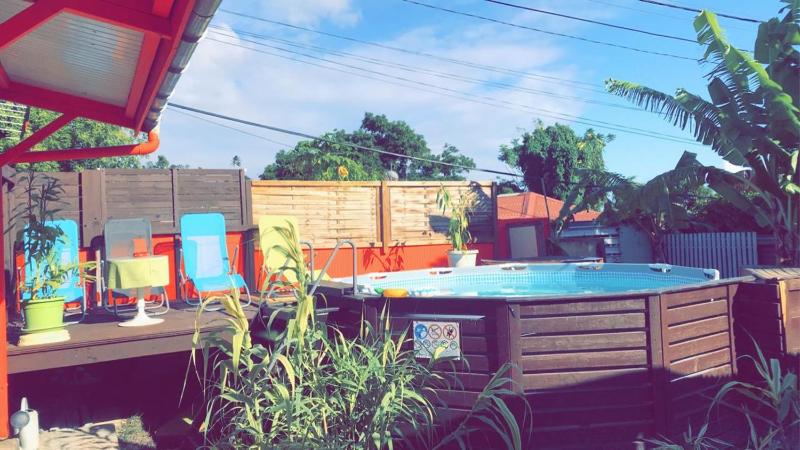 Bungalow charmant à Trois-Rivières avec piscine privée - image 1