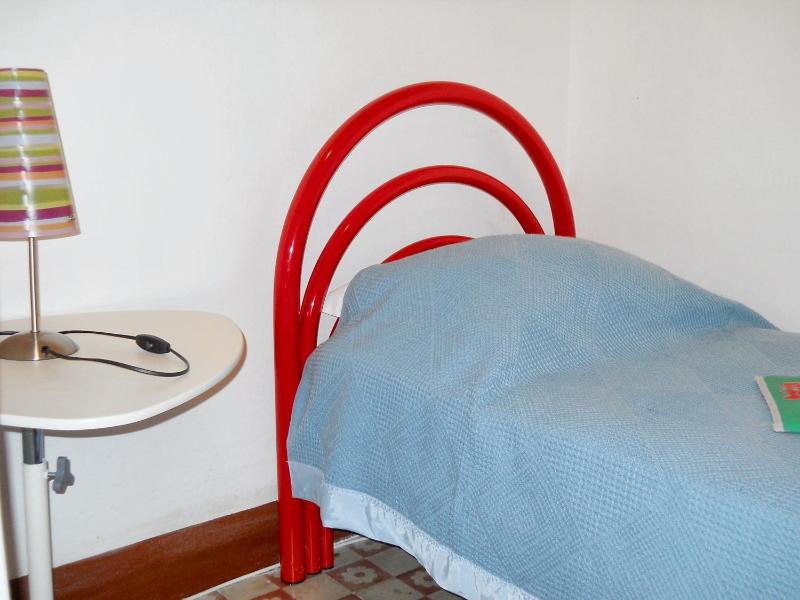 Spacious apartment in Trapani 60 m² with balcony - image 13