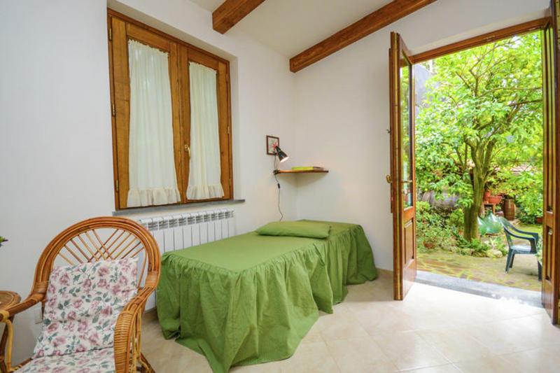 Welcoming apartment in Sorrento 52 m² with sea view terrace - image 13