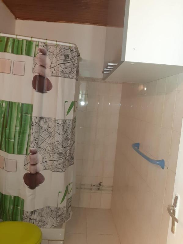 Appartement charmant à Sainte-Marie avec terrasse de 88 m² - image 16