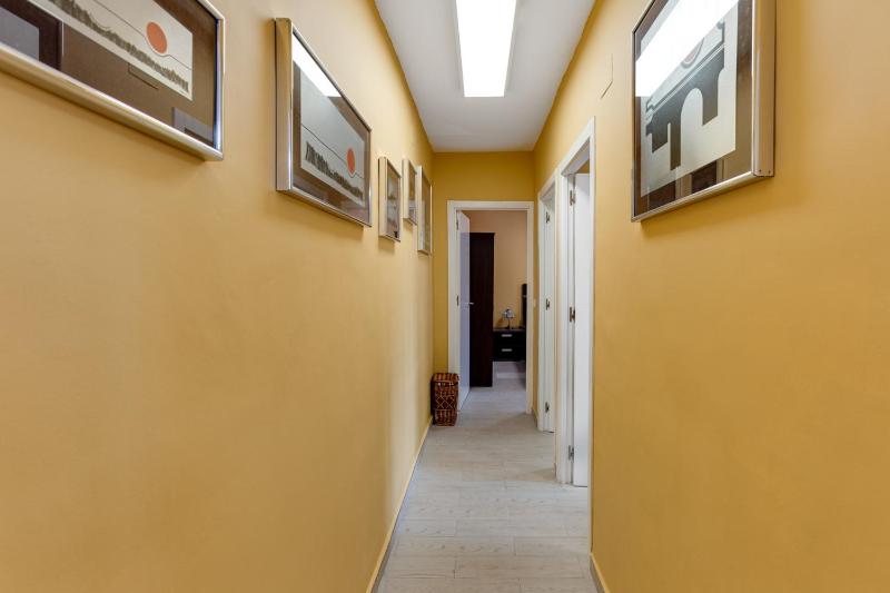 Charming Villa in Torrevieja with Private Pool - image 22