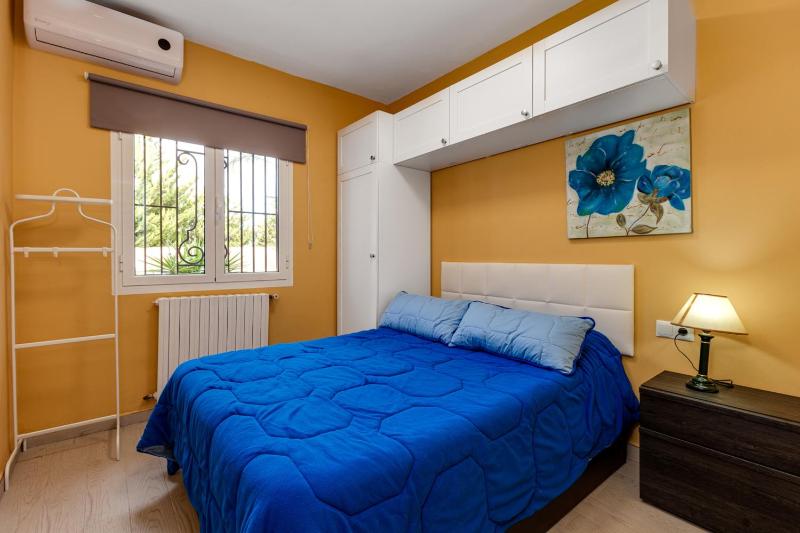 Charming Villa in Torrevieja with Private Pool - image 16