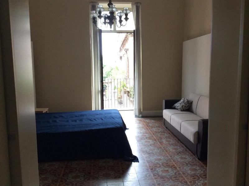 Spacious Apartment in Catania terrace & city view - image 30