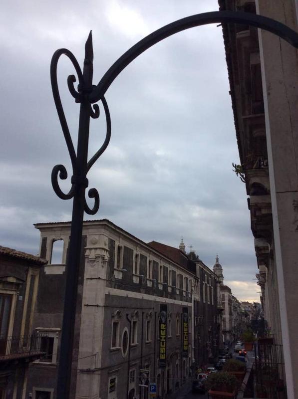 Spacious Apartment in Catania terrace & city view - image 20