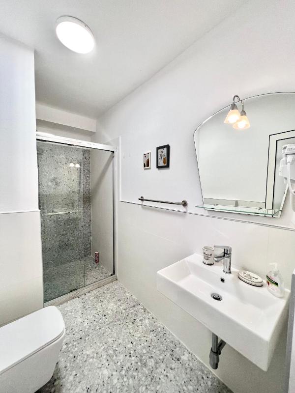 Art apartments in Kavaja Rock Durres - image 4