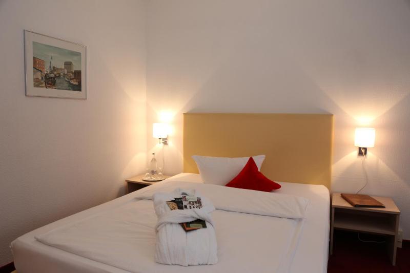 Double Room (1 Adult) image 4