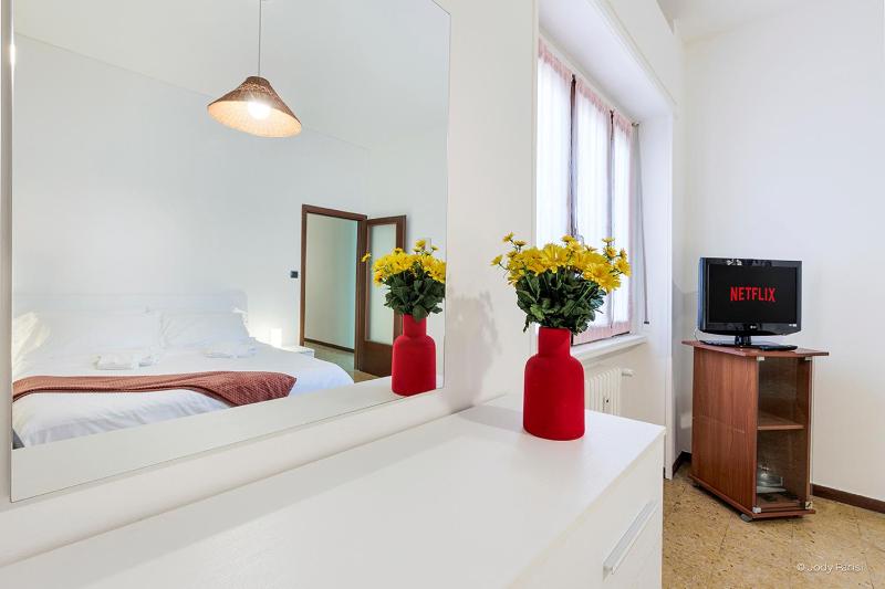 Arena Living BGY Apartment - image 23