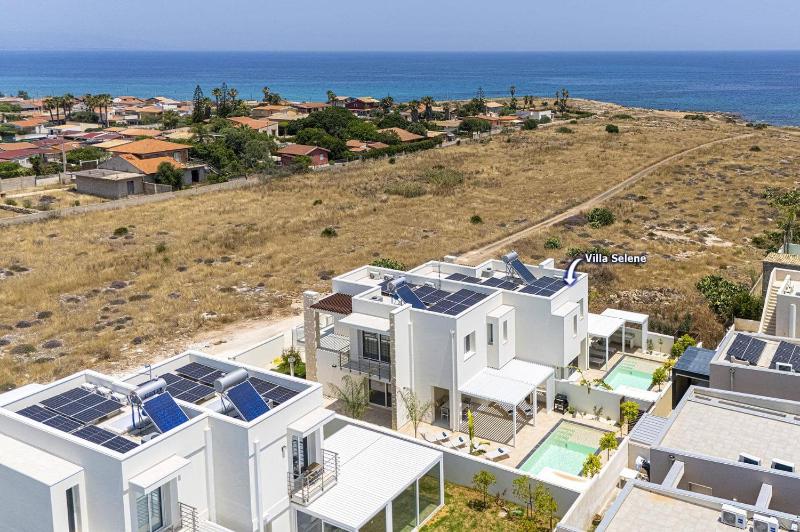 Villa Selene by Villa Plus - image 16