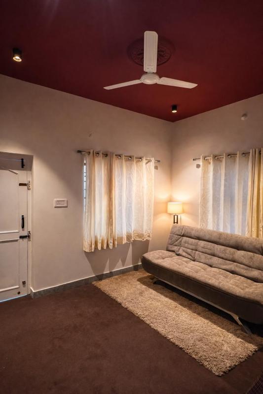 3 BHK Villa with Penthouse - image 10