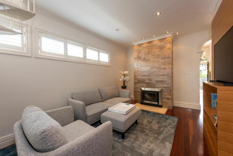 Renovated 3 Bedroom Family Home in Richmond - image 10