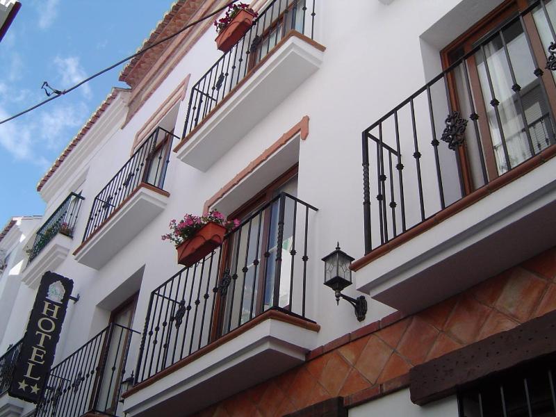 Hotel Alandalus - image 15