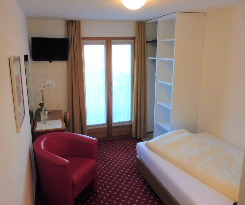 Single Room image 1