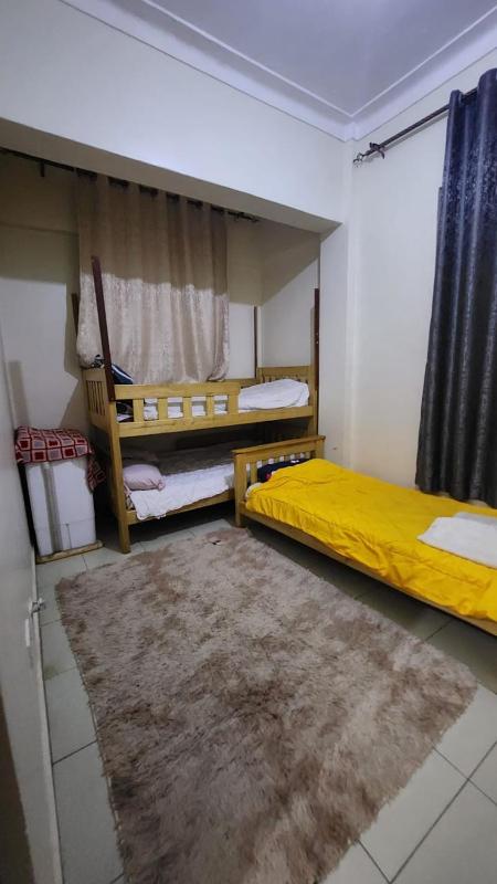 Kirk Two bedroom 5beds family House - image 15
