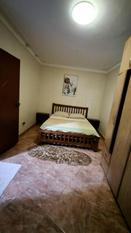 Kirk Two bedroom 5beds family House - image 16