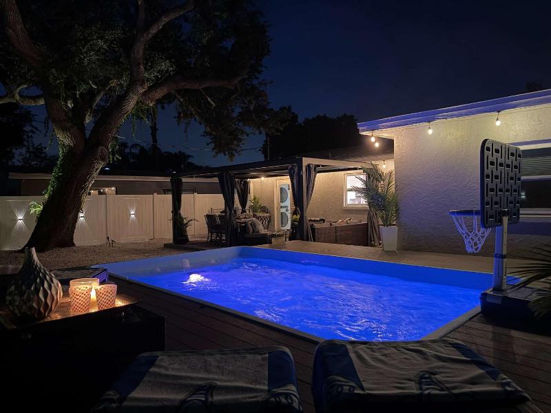 Charlotte Ave Coastal Retreat Private Pool Fire Pit & Backyard Lounge - image 14