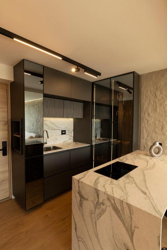 Modern Fully Equipped and Cozy Loft - image 10