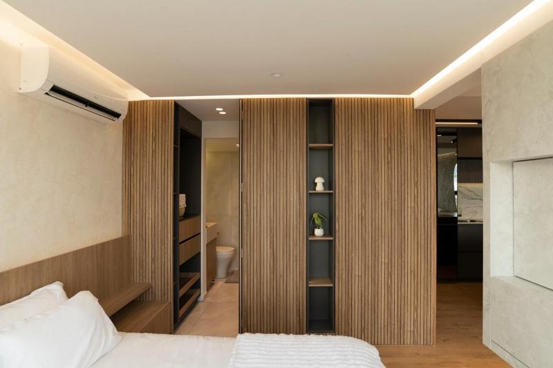 Modern Fully Equipped and Cozy Loft - image 25