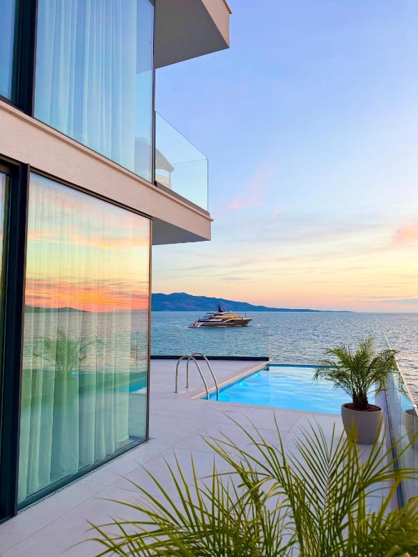 Nube Luxury Villas - image 4