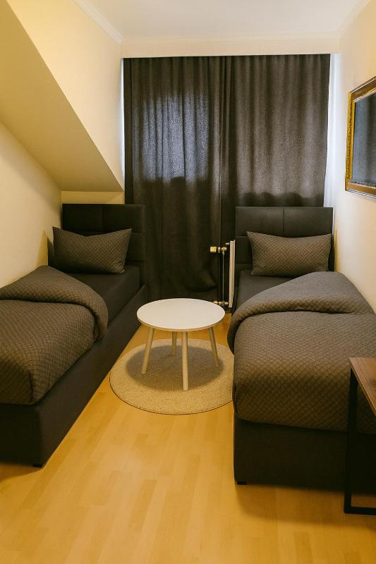 SOHO Private Zimmer & Rooms Im Herzen der Altstadt - image 47