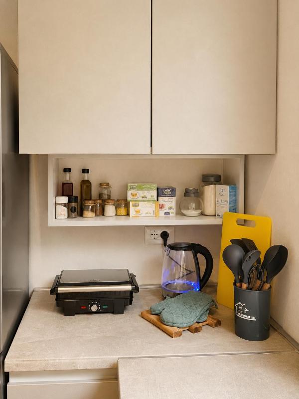 Golden Pine Retreat - Beachfront Apartment - image 12