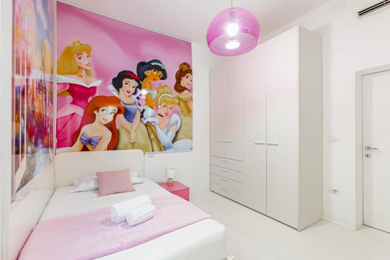 Macan Luxury Apartment - image 11