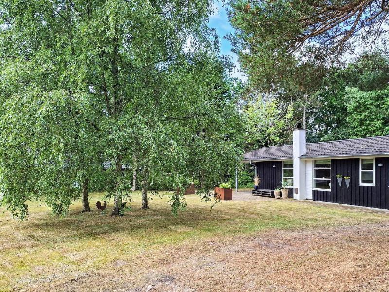 6 person holiday home in Hals - image 13