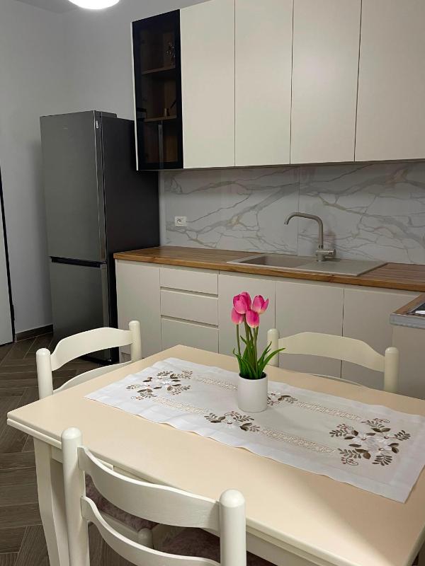 Mary's apartment - image 10