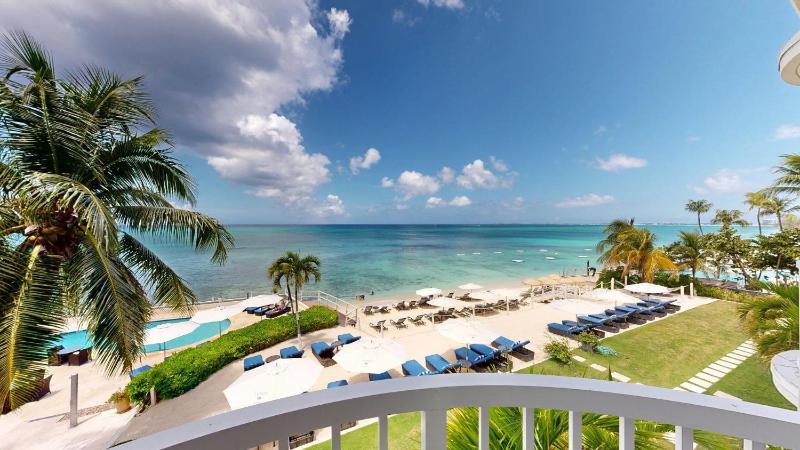 Beachfront 2Br Condo King Queen Sunset Views - image 1