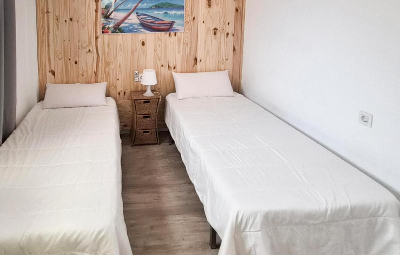 2 Bedroom Cozy Apartment In Oropesa Del Mar - image 18