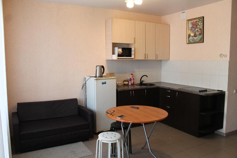 Studio Apartment image 2
