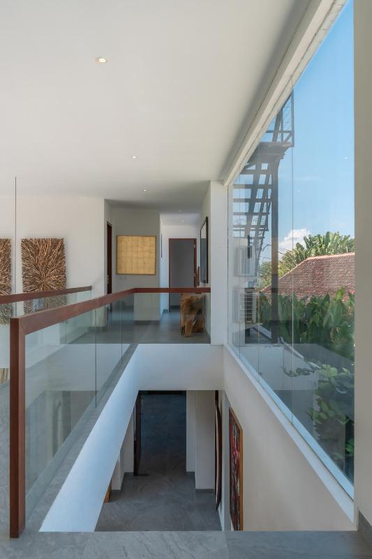 The Jendela House - Luxury 5BR Canggu Villa with Sauna Jacuzzi and Rooftop - image 48