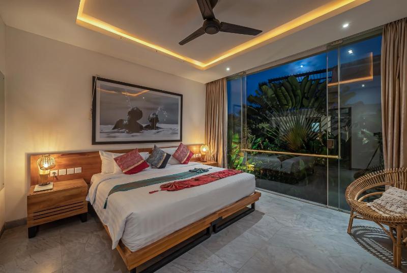 The Jendela House - Luxury 5BR Canggu Villa with Sauna Jacuzzi and Rooftop - image 20