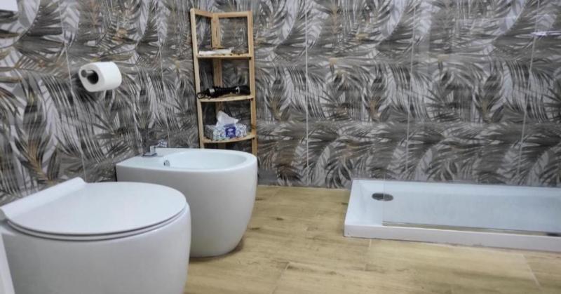 Jacuzzi room - image 2
