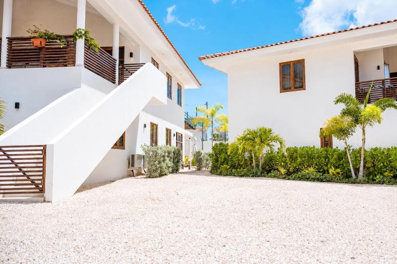 2BR Condo with Outdoor Lounge Pool Access Vredenberg Village - image 30