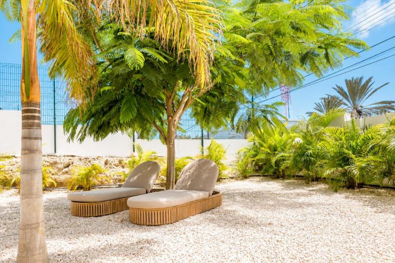 2BR Condo with Outdoor Lounge Pool Access Vredenberg Village - image 21