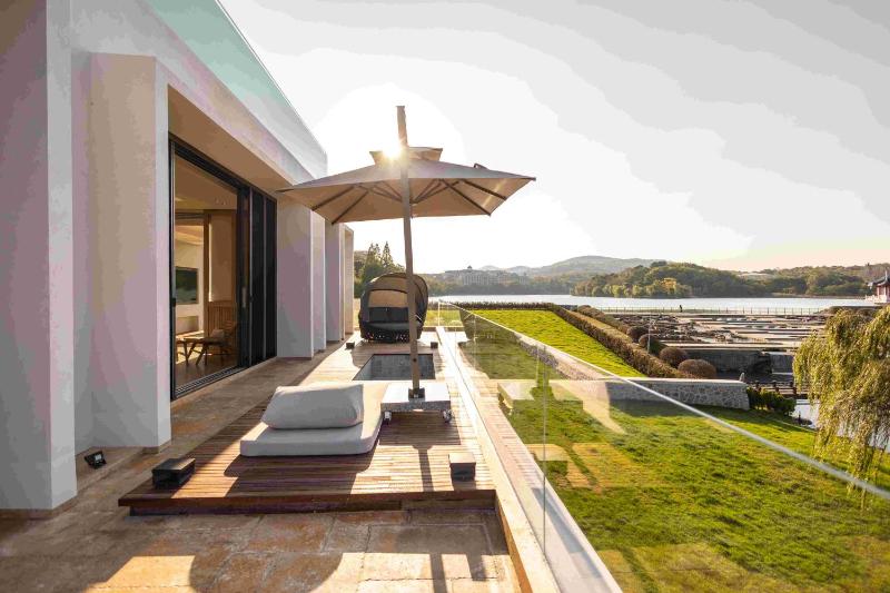 Nanjing Danxi · Zhenzhuquan Hot Springs Lakeside Mountain Lodge - image 9