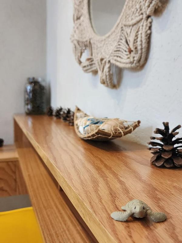Golden Pine Retreat - Beachfront Apartment - image 5