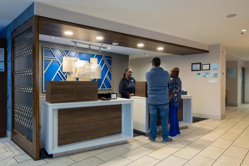 Holiday Inn Express Charleston US Highway 17 & I-526 By IHG - image 18