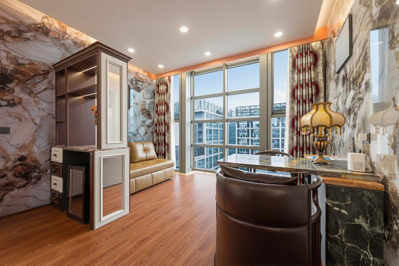 Beijing High-Rise Panoramic European International Mansion- Near Embassy District Forbidden City Temple of Heaven and Bar Street one-way PEK airport pick-up Express collection free laundry free coffee tourist ticket service - image 3