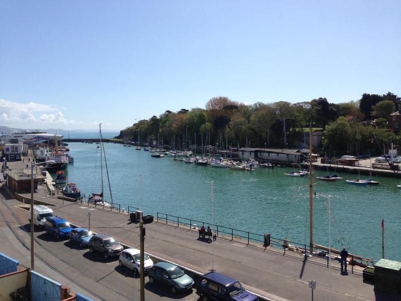 Standard Double Room with Harbour View image 1