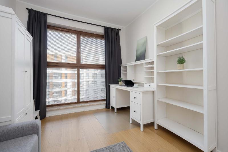 Unique Apartment for 6 People with Balcony & Parking by Noclegi Renters - image 15