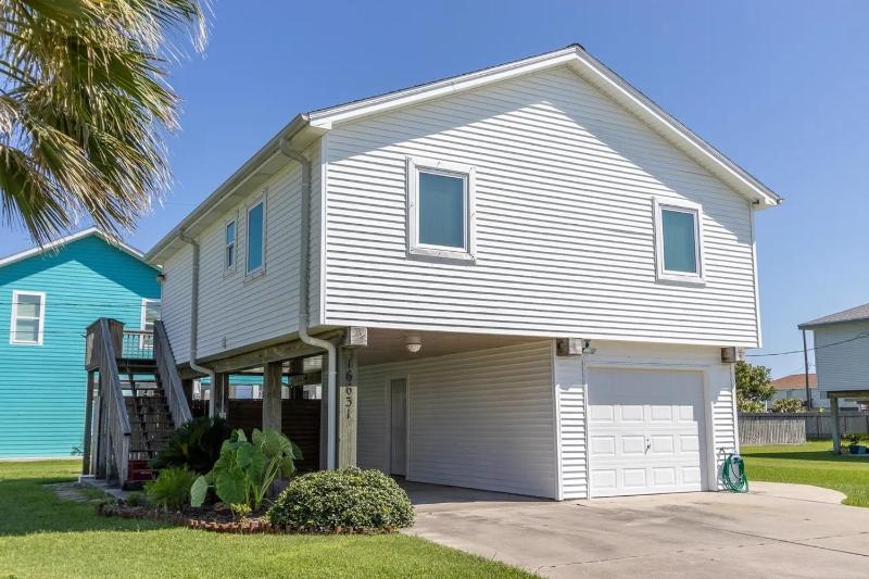LimeAid Pet-Friendly Jamaica Beach Retreat - image 7
