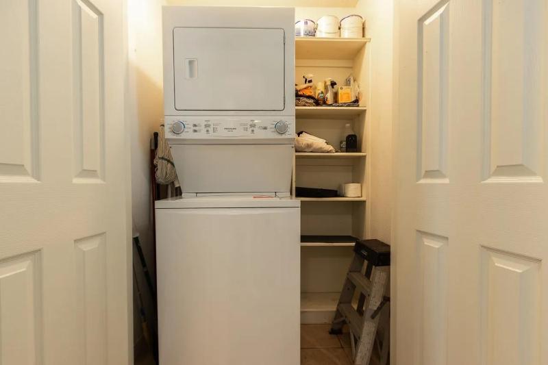 LimeAid Pet-Friendly Jamaica Beach Retreat - image 6