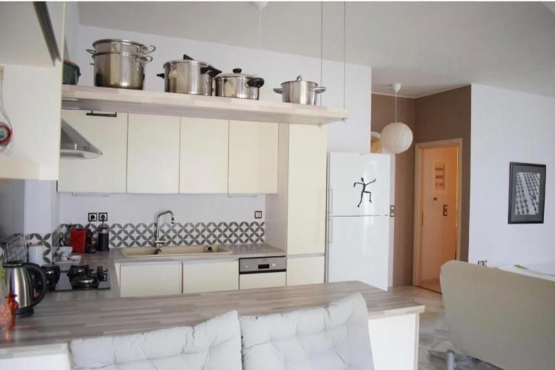 Ilian House - image 43