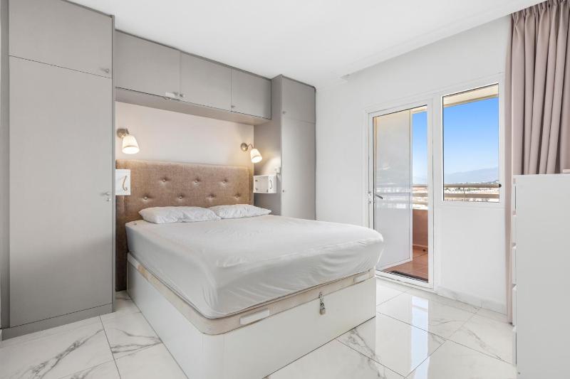 Beachfront Stella Maris by Costarentals - Ref 36 - image 26