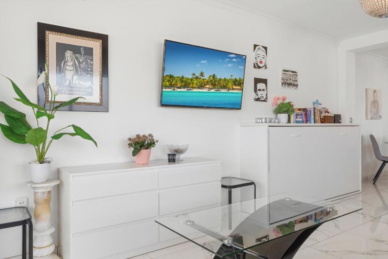 Beachfront Stella Maris by Costarentals - Ref 36 - image 14