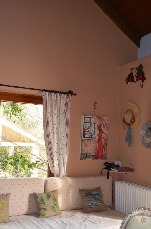 Three-Bedroom House image 4